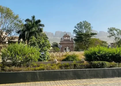 Shri Gajanan Maharaj Sansthan Trimbakeshwar to Trimbakeshwar Temple distance location