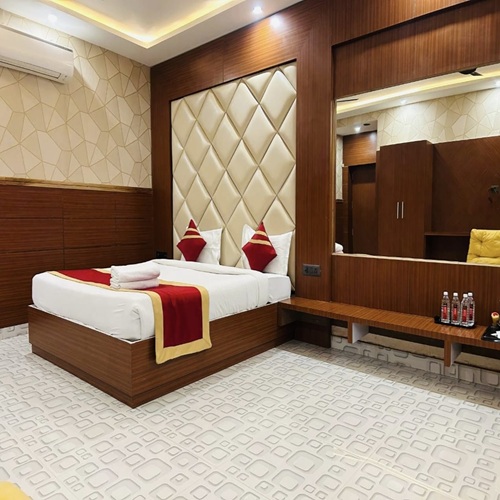 Deluxe Suite